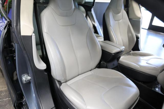 2014 Tesla Model S 85D