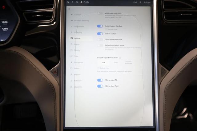2014 Tesla Model S 85D