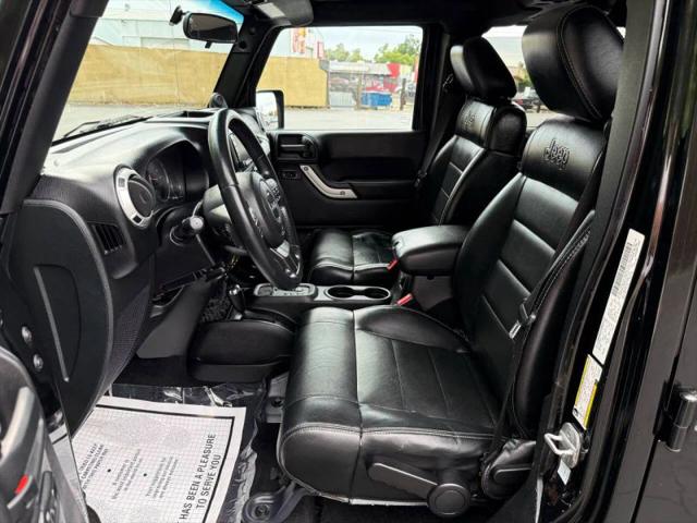 2012 Jeep Wrangler Unlimited Sahara