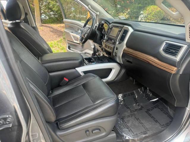 2017 Nissan Titan SL