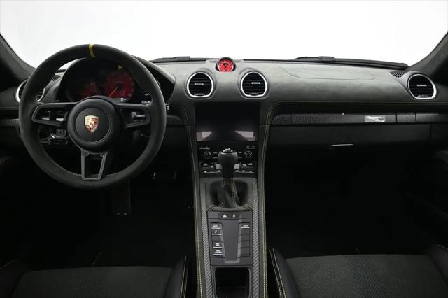 2025 Porsche 718 Cayman GT4 RS