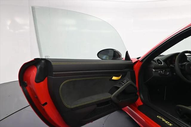 2025 Porsche 718 Cayman GT4 RS