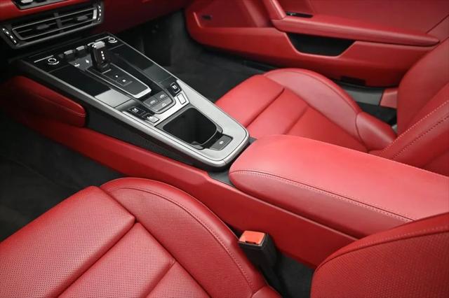 2023 Porsche 911 Carrera 4S Cabriolet