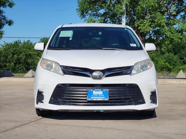 2019 Toyota Sienna LE 8 Passenger
