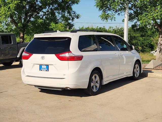 2019 Toyota Sienna LE 8 Passenger