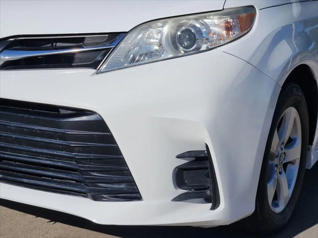 2019 Toyota Sienna LE 8 Passenger
