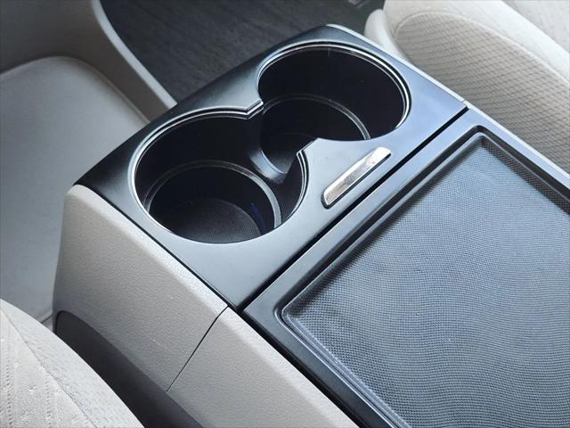 2019 Toyota Sienna LE 8 Passenger