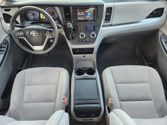 2019 Toyota Sienna LE 8 Passenger