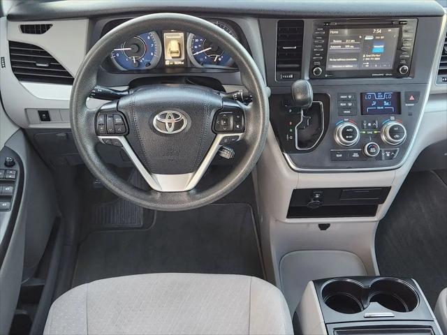 2019 Toyota Sienna LE 8 Passenger