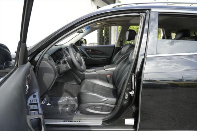 2016 INFINITI QX50 Base