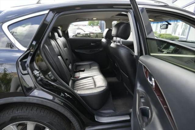 2016 INFINITI QX50 Base