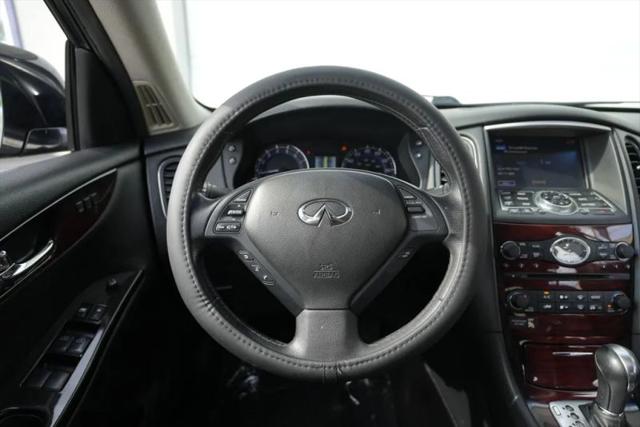 2016 INFINITI QX50 Base