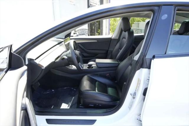 2021 Tesla Model 3 Standard Range Plus Rear-Wheel Drive