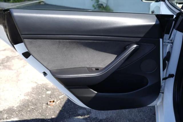 2021 Tesla Model 3 Standard Range Plus Rear-Wheel Drive