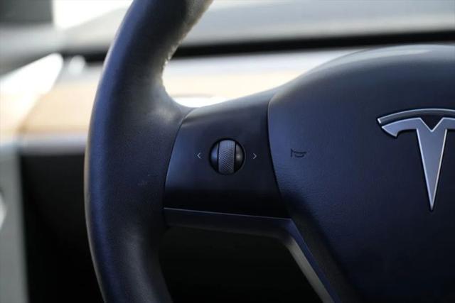 2021 Tesla Model 3 Standard Range Plus Rear-Wheel Drive