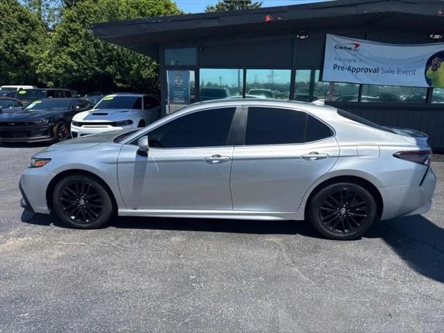 2022 Toyota Camry SE