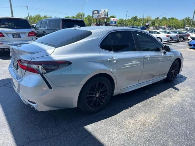 2022 Toyota Camry SE