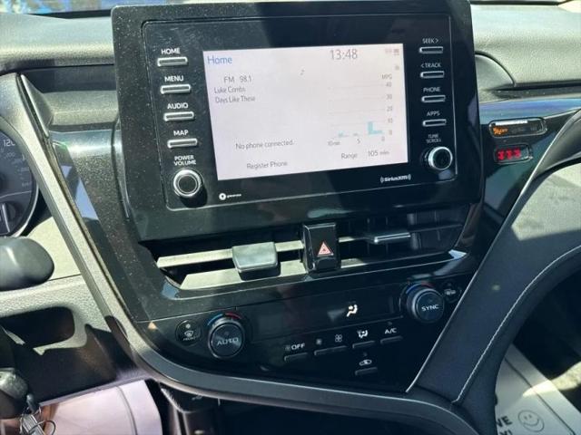 2022 Toyota Camry SE