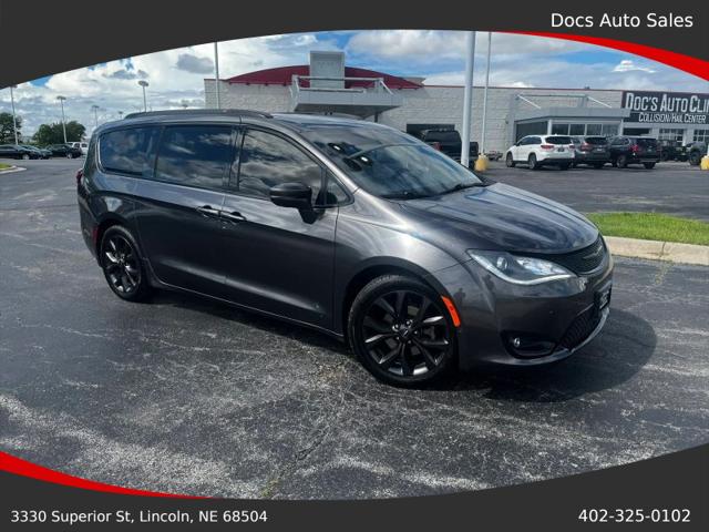 2018 Chrysler Pacifica Limited for sale in Lincoln, NE