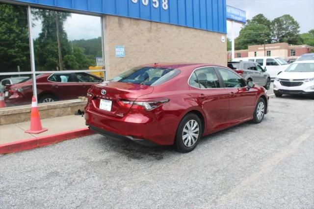 2022 Toyota Camry LE Hybrid