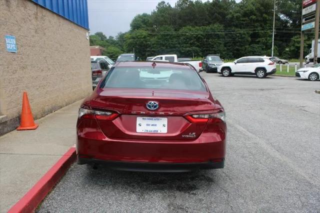 2022 Toyota Camry LE Hybrid