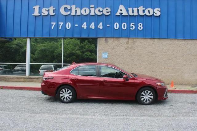 2022 Toyota Camry LE Hybrid