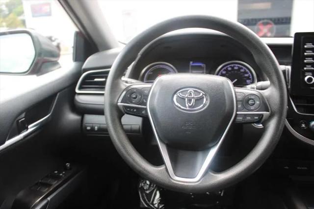 2022 Toyota Camry LE Hybrid
