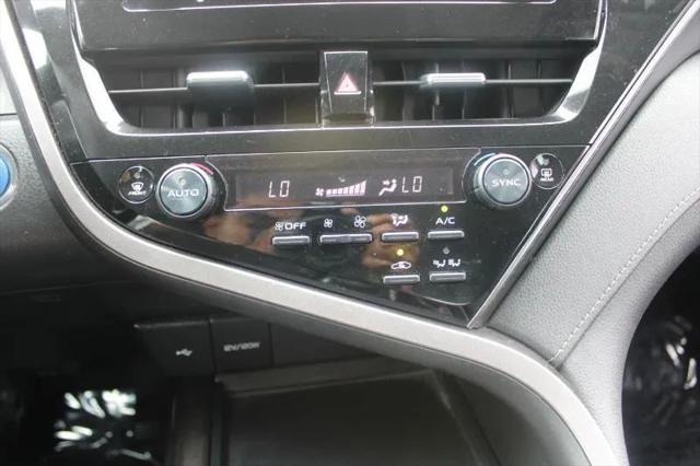2022 Toyota Camry LE Hybrid