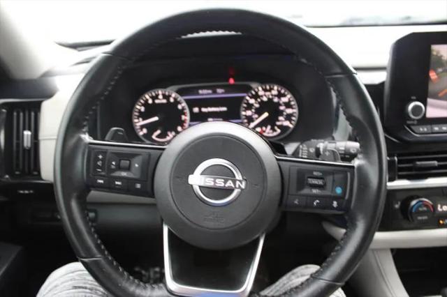 2023 Nissan Pathfinder SV FWD