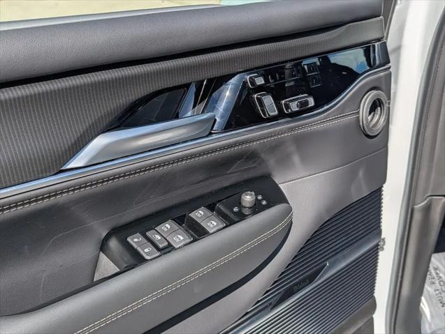 2026 Jeep Grand Wagoneer L Summit Obsidian 4x4