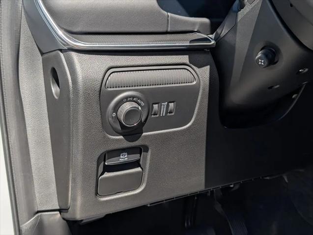 2026 Jeep Grand Wagoneer L Summit Obsidian 4x4