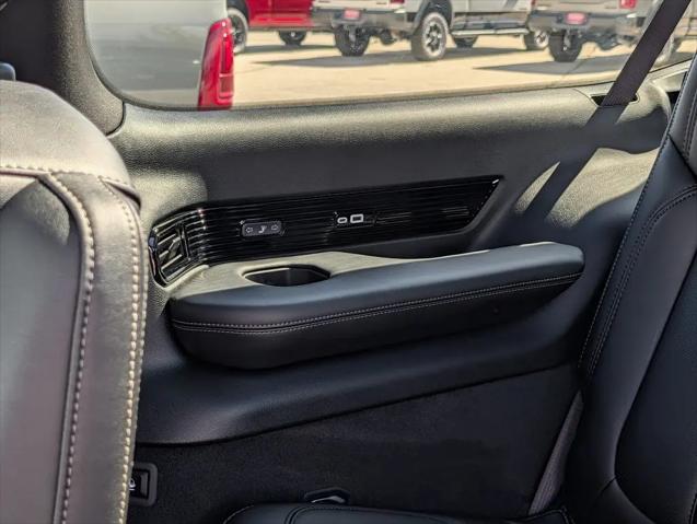 2026 Jeep Grand Wagoneer L Summit Obsidian 4x4