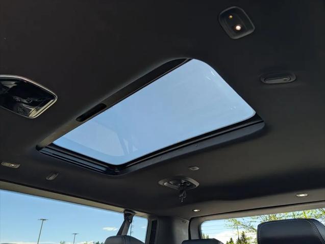 2026 Jeep Grand Wagoneer L Summit Obsidian 4x4