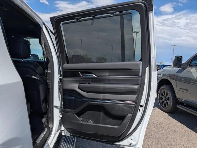 2026 Jeep Grand Wagoneer L Summit Obsidian 4x4