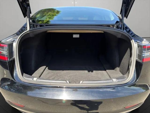 2022 Tesla Model 3 Long Range Dual Motor All-Wheel Drive