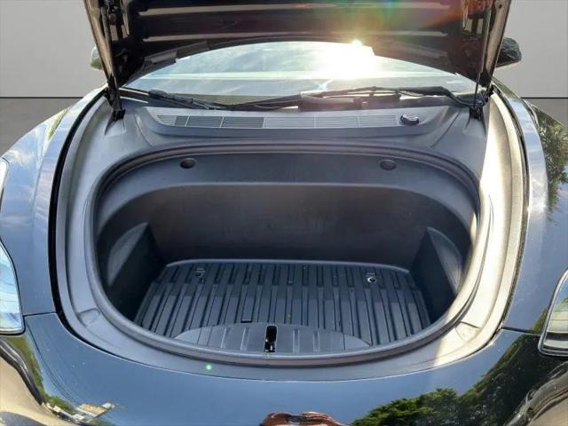 2022 Tesla Model 3 Long Range Dual Motor All-Wheel Drive