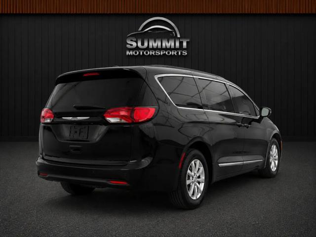 2021 Chrysler Voyager LXI