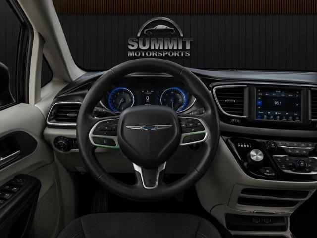 2021 Chrysler Voyager LXI