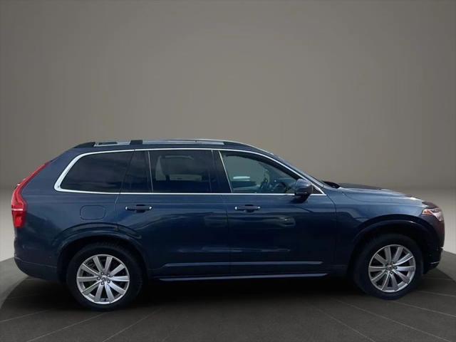 2018 Volvo XC90 T5 Momentum