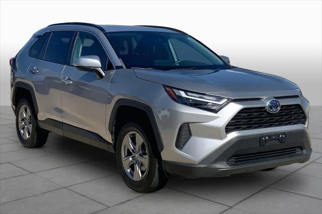 2022 Toyota RAV4 Hybrid XLE