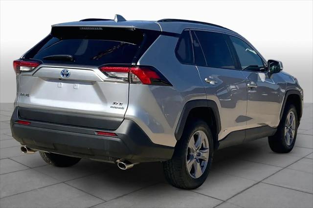 2022 Toyota RAV4 Hybrid XLE