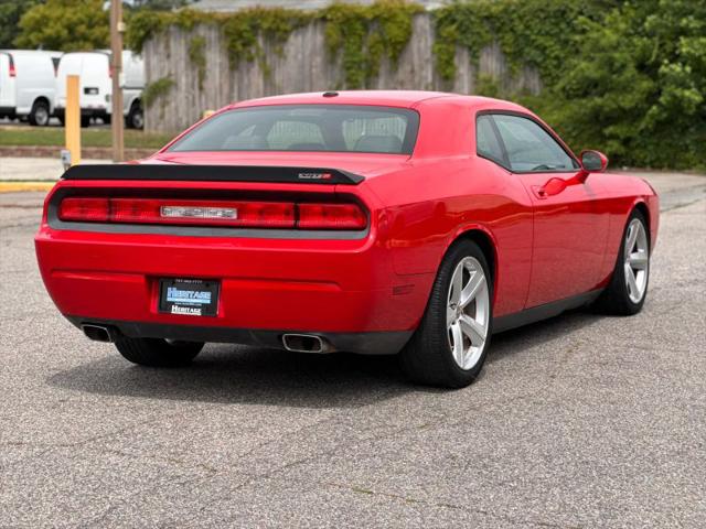 2009 Dodge Challenger SRT8
