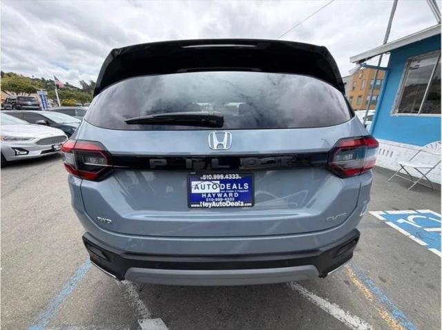 2023 Honda Pilot AWD Elite