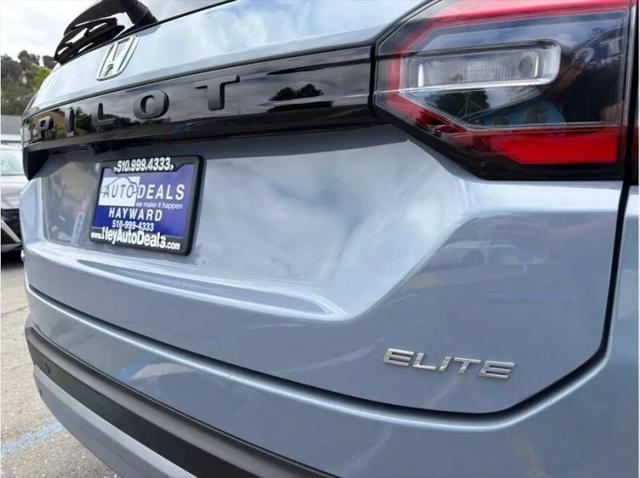 2023 Honda Pilot AWD Elite