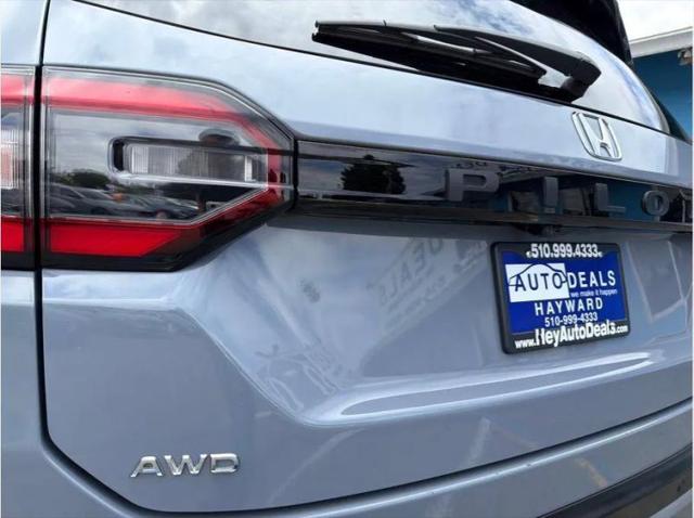 2023 Honda Pilot AWD Elite