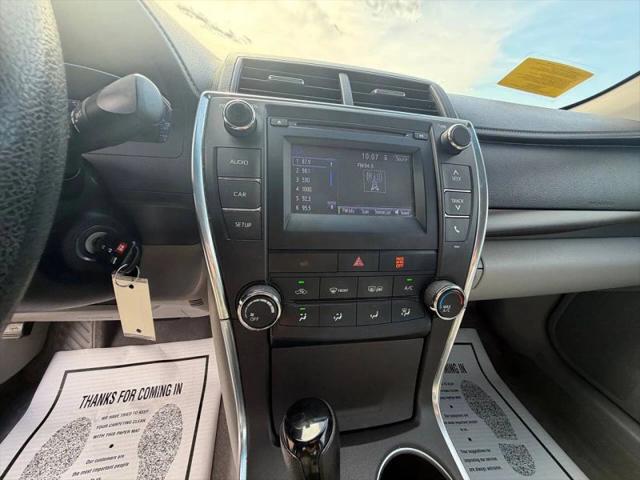 2016 Toyota Camry LE