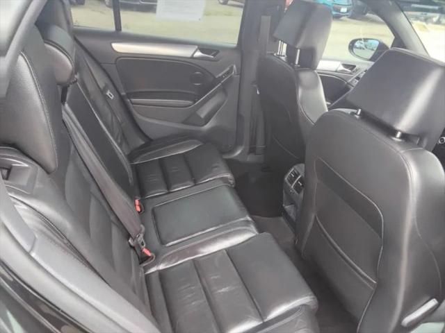 2012 Volkswagen Golf R 4-Door