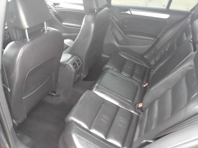 2012 Volkswagen Golf R 4-Door