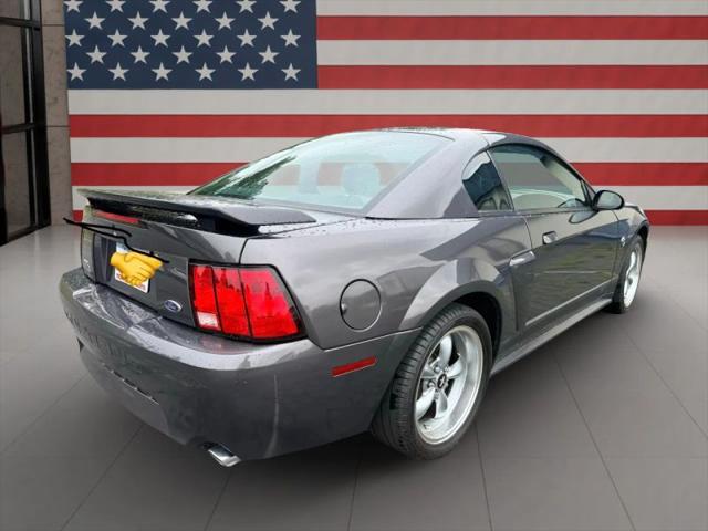 2004 Ford Mustang Mach 1