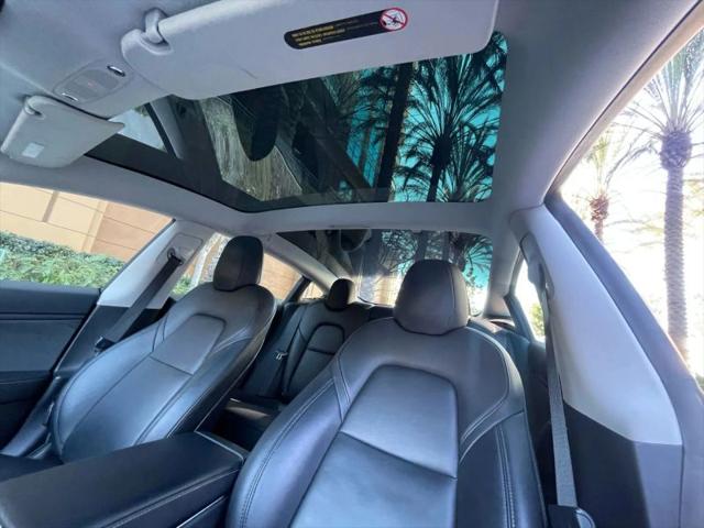 2019 Tesla Model 3 Standard Range Plus